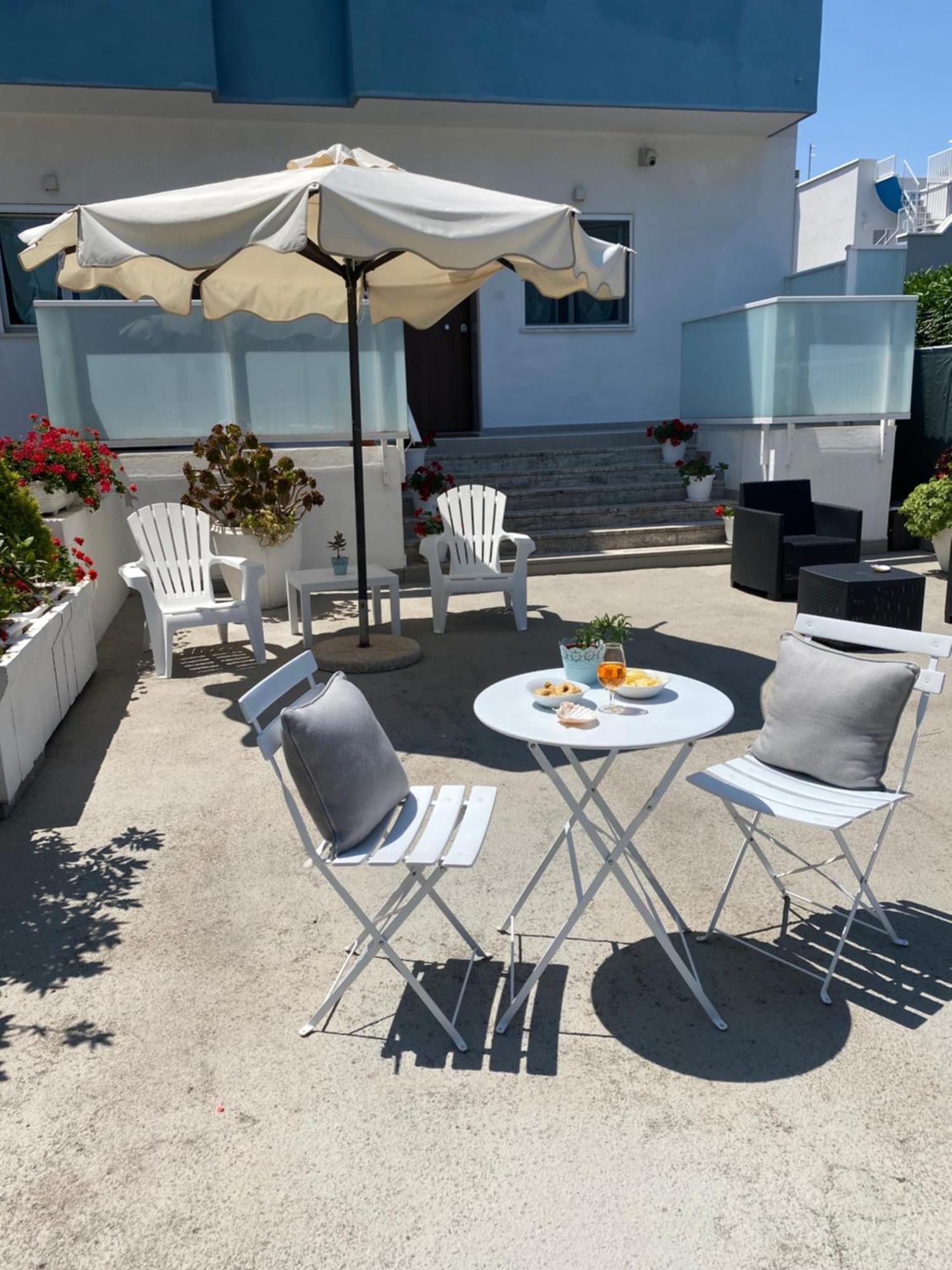 Hotel Soleemare Barletta Extérieur photo