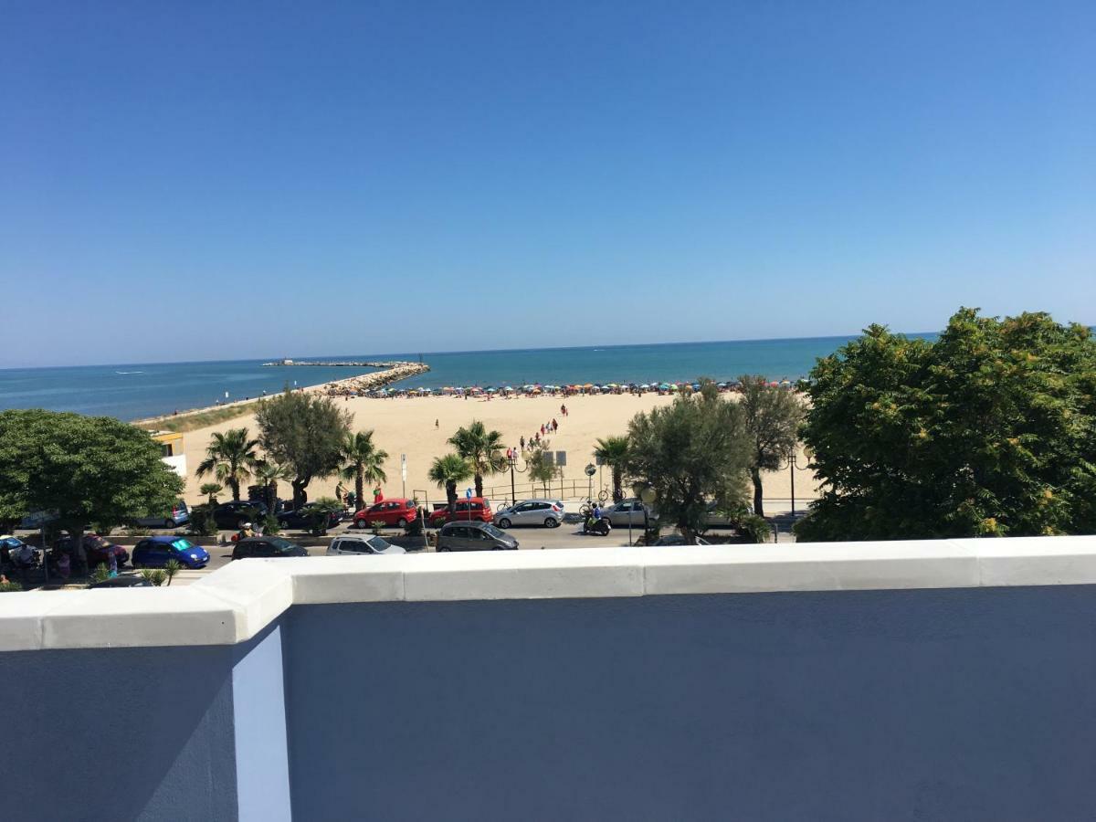 Hotel Soleemare Barletta Extérieur photo